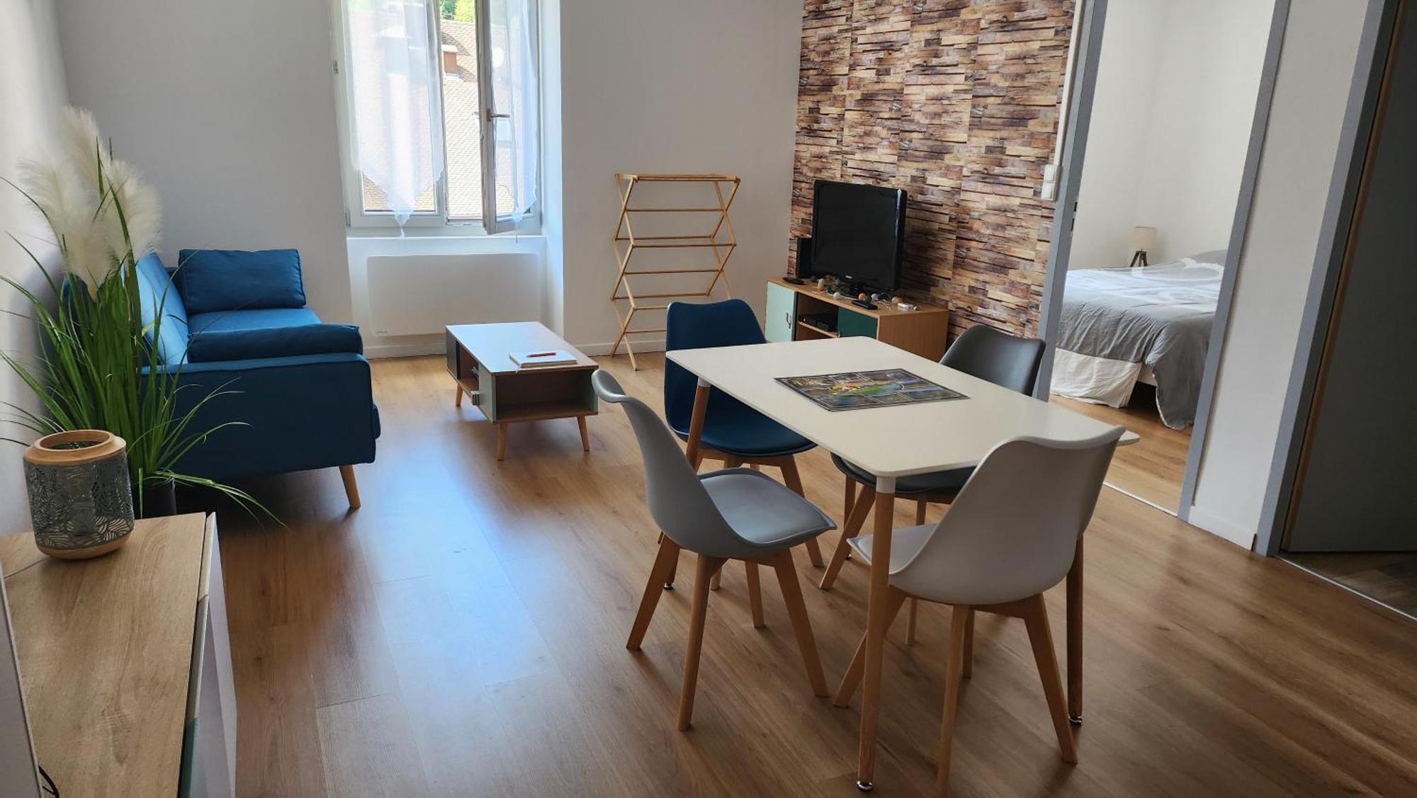Appartement Tout Confort Vue Sur Les Forts Salins-les-Bains Exterior foto
